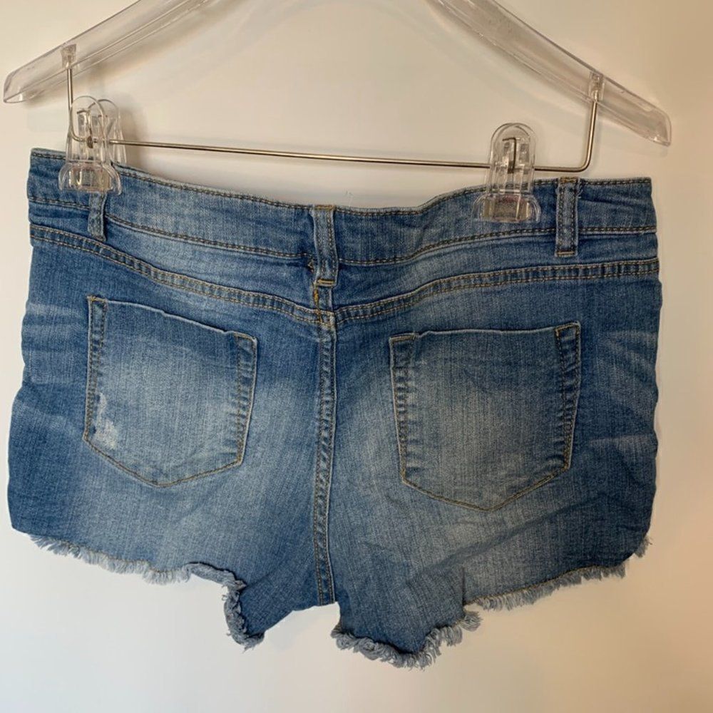 Bongo Distressed Denim Short - Picture 5 of 5